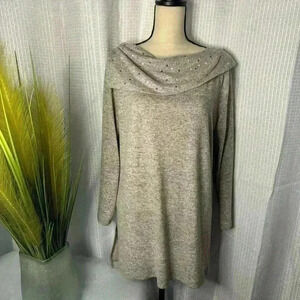 Chicos Zenergy Womens M Gray Cowl Neck Knit Studded Super Soft Pullover Top